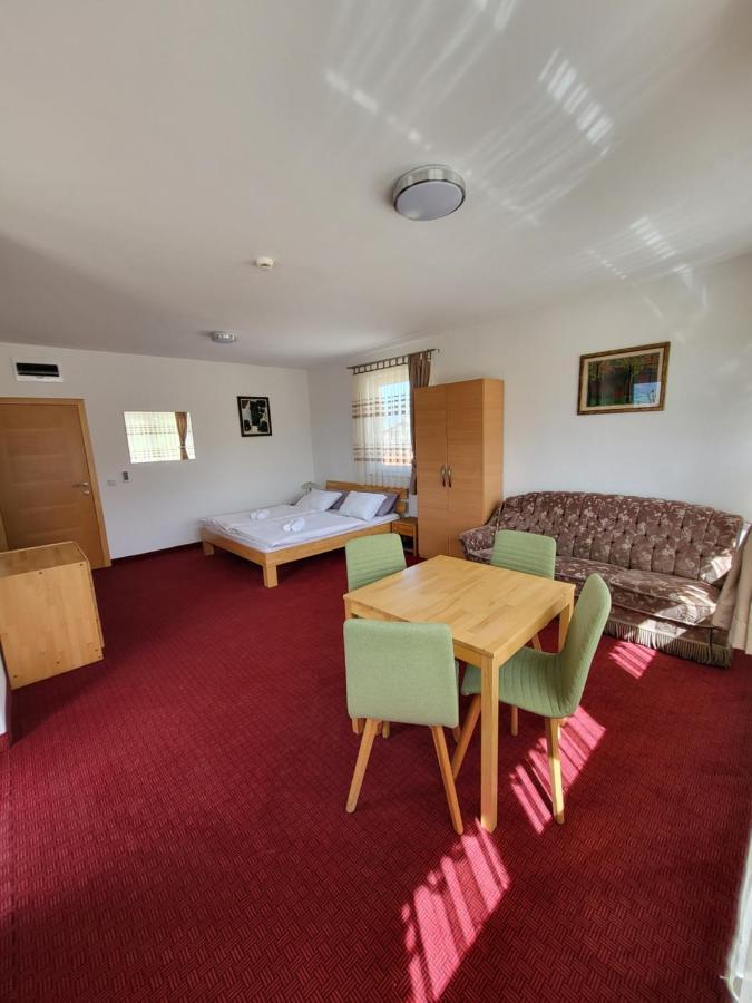 Nihad B&B Visoko Ngoại thất bức ảnh